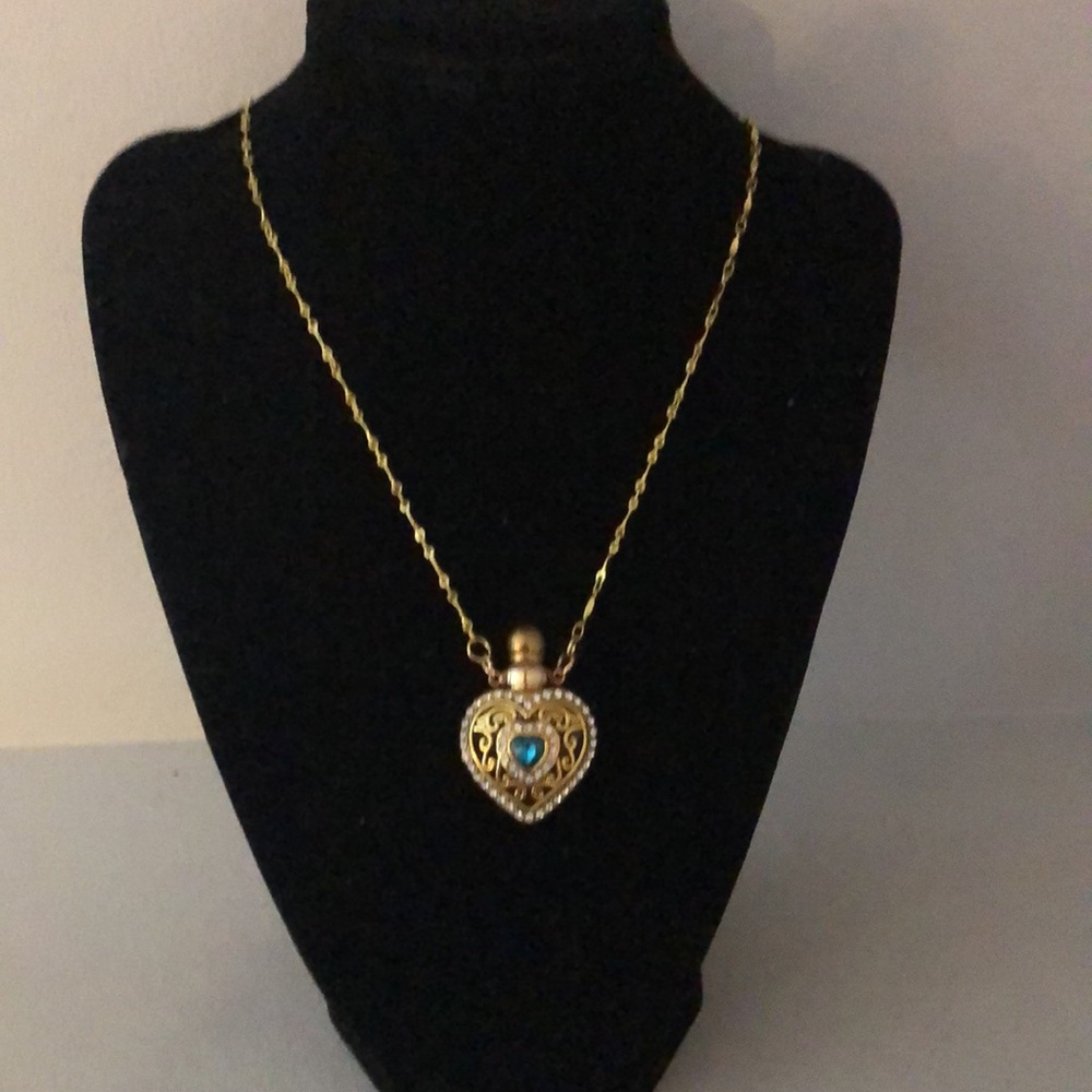 Gold Heart Pendant Necklace with Blue Gem - Picture 7 of 8